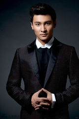 组图：《第五空间》央八热播 贺刚展百变王子面