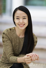 幻灯图集：《下女》主创戛纳写真 全度妍长发垂顺