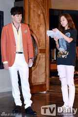 组图：探班《主君的太阳》苏志燮孔孝珍笑开颜