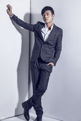 组图：林申优雅写真曝光 眼神不羁尽显低调华丽