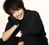 高清组图：高圆圆时尚写真 率性俏皮笑容灿烂