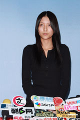 高清图：陈嘉桓素颜出席记者会交代被骚扰事件