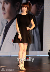 高清组图：韩惠珍等出席新剧《综合症》发布会