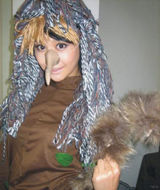 组图：《新还珠》主演幕后搞怪照 紫薇海陆扮鸟人