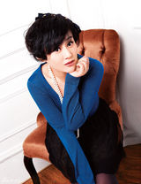 组图：谢紫彬甜美写真 表情生动卖萌