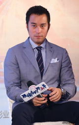 组图：《被偷走的那五年》亮相 主演曝拍戏趣事