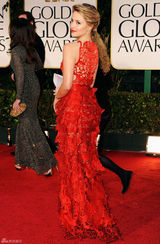 组图：第69届金球奖红毯戴安娜-艾格伦礼服中国风