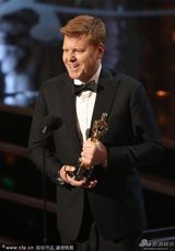 组图：奥斯卡现场-《纸人》获最佳动画短片奖