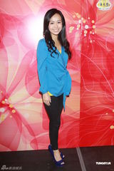 组图：张名雅否认抛弃旧友 知道曝料者是谁