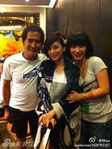 组图：齐秦小24岁娇妻曝光 2岁女儿粉嫩可爱