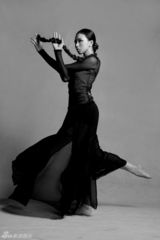 组图：李 倩 全新时尚大片展现独特神韵