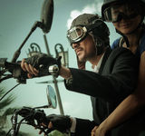 组图：《云上的诱惑》曝剧照 张博演绎别扭恋情