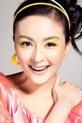 高清图：戴娇倩夏日色彩写真魅力蜕变 展迷人笑容