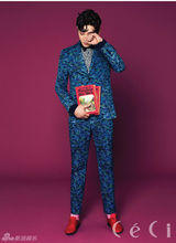 组图：SJ强仁首拍个人写真一展天真烂漫