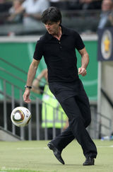 幻灯图:世界杯儒帅勒夫盘点 型男的独特风景