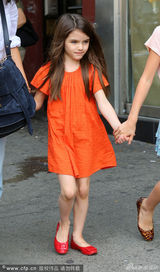 策划：明星宝宝着装大PK 小七苏瑞领衔萌妹子