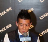 高清组图：陈冠希现身上海 避谈峰芝事件匆匆离场