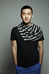 组图：王阳雅痞写真曝光 诠释本真文艺范