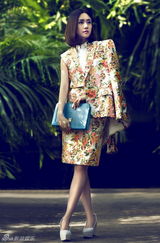 组图：刘芸性感杂志大片摩登演绎东方之美