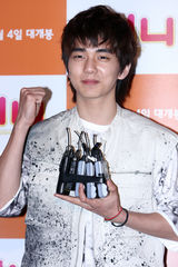 高清图：崔智友李泰兰赵权等众星助阵韩片VIP首映