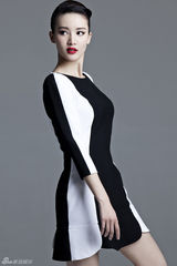 组图：金晨最新写真曝光简约复古