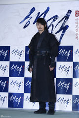 独家：《海盗》雪天开工 孙艺珍霸气雪莉遭绑