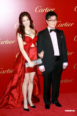 高清组图：梁朝伟范冰冰桂纶镁出席名店亮灯仪式