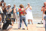 组图：詹妮弗-洛佩兹清凉装扮现身乌拉圭海滩