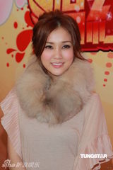 组图：郭书瑶井柏然牵手献唱亚视 张敬轩盼解封