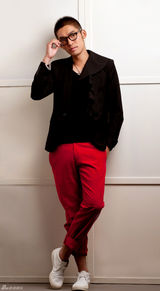 组图：张博雅痞格调写真新鲜出炉