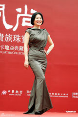 组图：林青霞助阵珠宝展雍容华贵 MaggieQ性感迷人