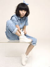 组图：孙骁骁感情甜蜜 写真曝光清新可人