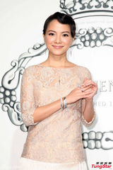 李心洁否认为梁洛施牵线 谈王菲：婚姻需包容