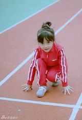 组图：5岁小萝莉走红微博 小天使萌化网友心