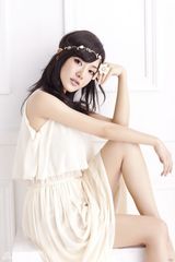 组图：邓家佳写真化身雅典娜为奥运助威