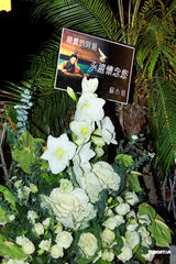 组图：梅艳芳逝世7周年 歌迷自发纪念偶像