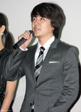 幻灯图：《无法者》首映 甘宇成张申英李胜敏出席