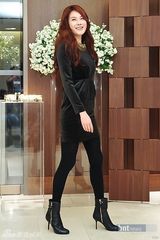 组图：韩星徐智英大婚 柳真与河莉秀夫妇等到贺