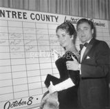 组图：伊丽莎白-泰勒与历任丈夫甜蜜瞬间