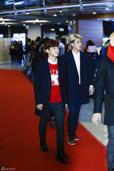 独家高清：EXO龙俊亨等帅气撑《安德的游戏》