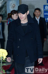 组图：FTTS成员FANY退伍 帅气外貌不减