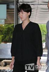 组图：韩星张美仁爱憔悴出席涉药案第7次庭审