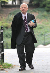 组图：《绯闻女孩》浪漫婚照 BC终成眷属