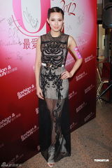 组图：容祖儿幻想有另一半 陈伟霆否认拍裸照