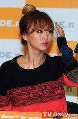 组图：韩国性感实力派女团SISTAR举行粉丝签名会