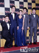 组图：SBS演艺大赏《跑男》大热 金秉万获大奖