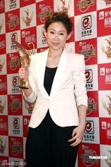 幻灯图：音乐风云榜十年盛典 星级艺人盛装出席