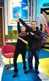 组图：百名明星掀“变身超人Style”潮