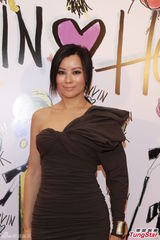 组图：李美凤享受子女陪伴 夫妻间体谅信任重要