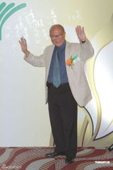 组图：香港青年联会庆典举行 吴小莉霍启刚捧场